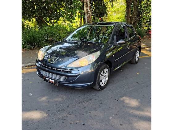 PEUGEOT 207 1.4 XR 8V FLEX 4P MANUAL PEUGEOT 207 1.4 XR 8V FLEX 4P MANUAL